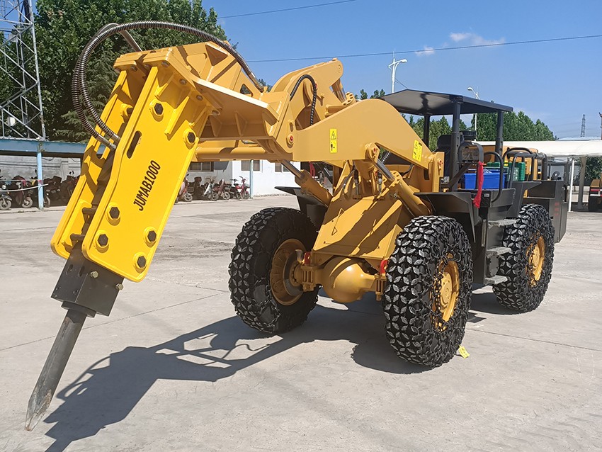 影响轮式破碎锤打击频率的因素